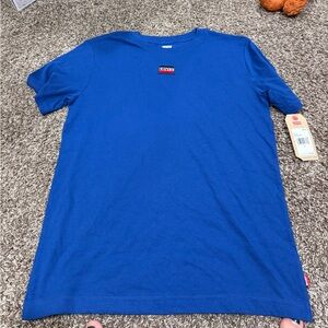 🍊Levi's Royal Blue Tee with Logo Patch
